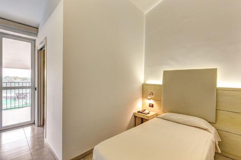 Hotel Fiera Milano Rho Exterior photo